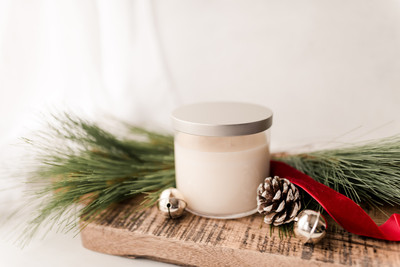 3-Wick Scented Candle - Image 4